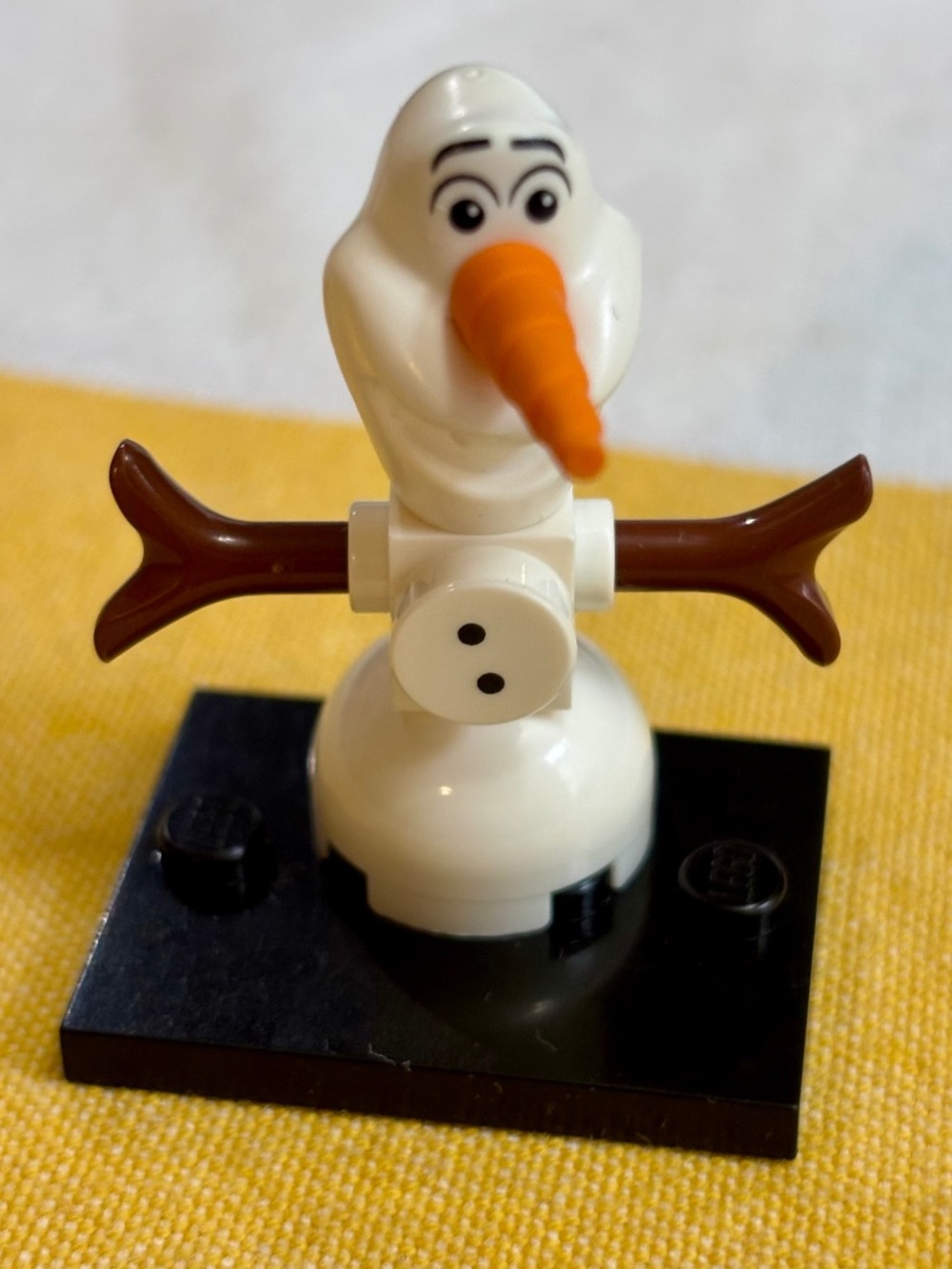 LEGO FROZEN "OLAF" with Buttons dp042 LIKE NEW!